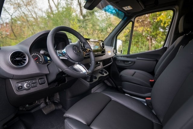 2026 Mercedes-Benz Sprinter 2500 Cargo 144 WB