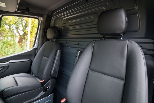 2026 Mercedes-Benz Sprinter 2500 Cargo 144 WB