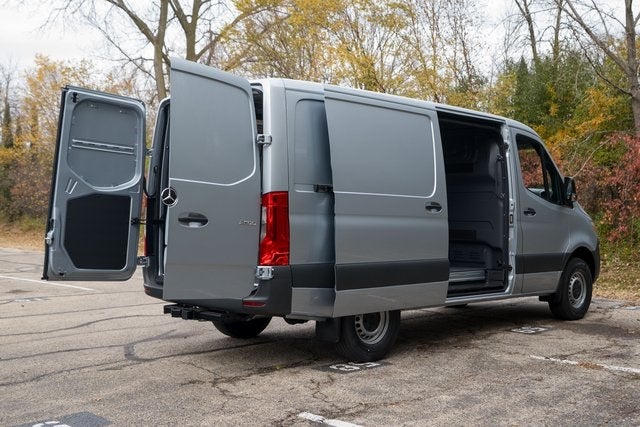 2026 Mercedes-Benz Sprinter 2500 Cargo 144 WB