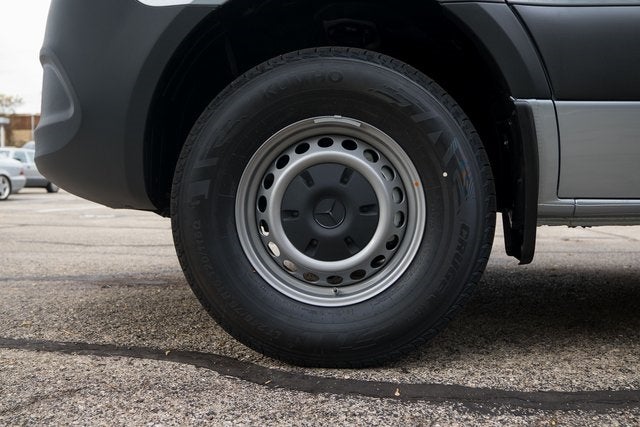 2026 Mercedes-Benz Sprinter 2500 Cargo 144 WB