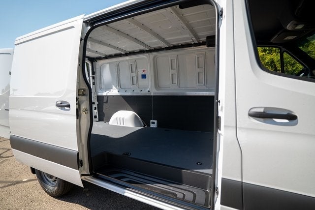 2026 Mercedes-Benz Sprinter 2500 Cargo 144 WB