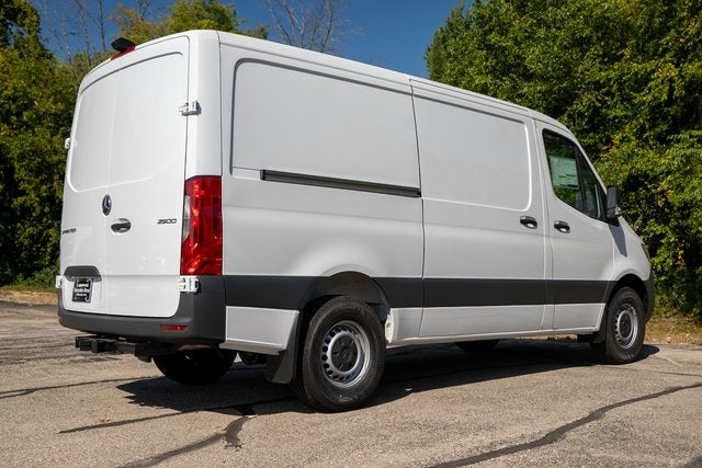 2026 Mercedes-Benz Sprinter 2500 Cargo 144 WB