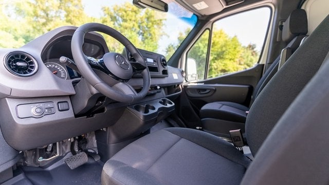 2026 Mercedes-Benz Sprinter 2500 Cargo 144 WB