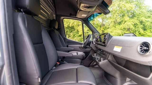 2025 Mercedes-Benz Sprinter 2500 Cargo 170 WB High Roof