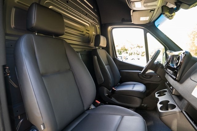 2026 Mercedes-Benz Sprinter 2500 Cargo 170 WB High Roof