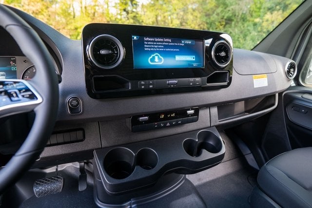 2026 Mercedes-Benz Sprinter 2500 Cargo 170 WB High Roof