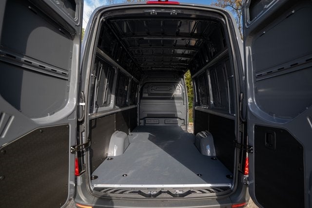 2026 Mercedes-Benz Sprinter 2500 Cargo 170 WB High Roof