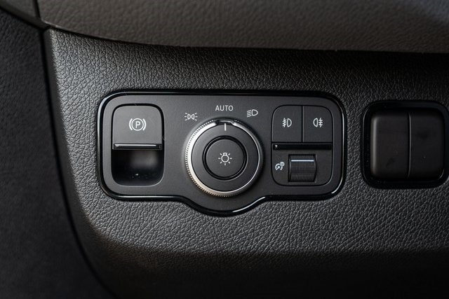 2025 Mercedes-Benz Sprinter 2500 Passenger 170 WB High Roof