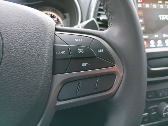 2022 Jeep Cherokee Latitude Lux