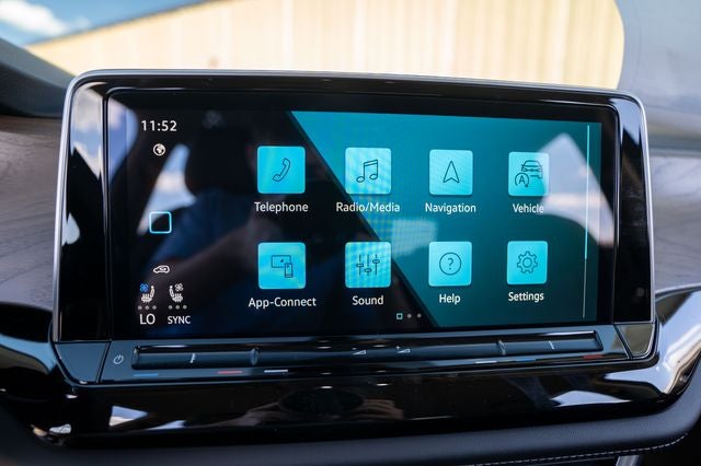 2026 Volkswagen Atlas 2.0T SE w/ Technology