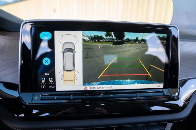 2026 Volkswagen Atlas 2.0T SE w/ Technology