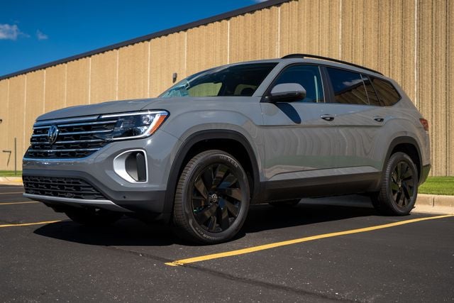 2026 Volkswagen Atlas 2.0T SE w/ Technology