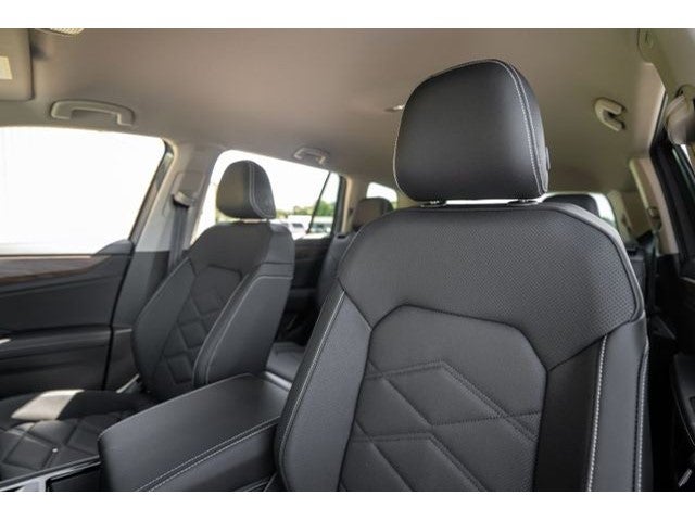 2026 Volkswagen Atlas 2.0T SE w/ Technology