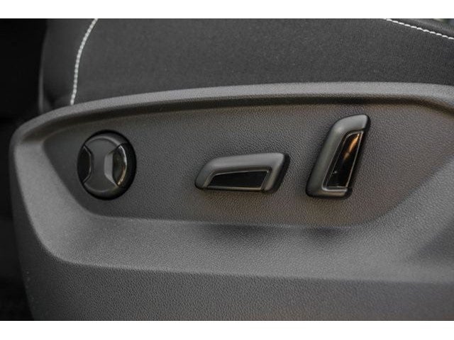 2026 Volkswagen Atlas 2.0T SE w/ Technology