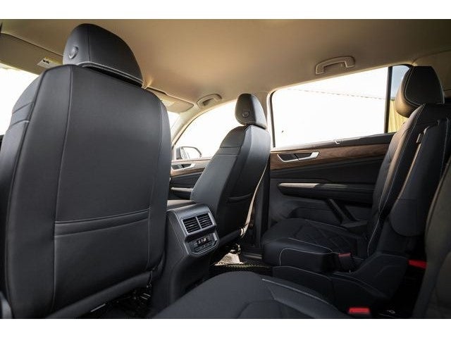 2026 Volkswagen Atlas 2.0T SE w/ Technology