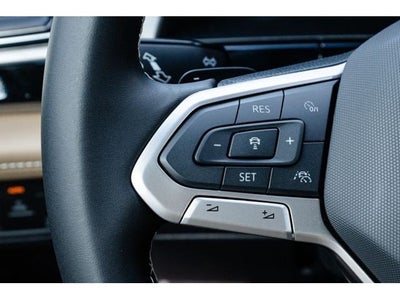 2026 Volkswagen Atlas Cross Sport 2.0T SE w/Technology