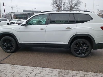 2023 Volkswagen Atlas 2.0T SE w/Technology