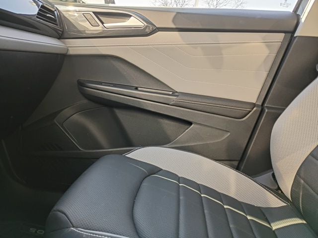 2024 Volkswagen Taos 1.5T SEL