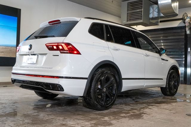 2024 Volkswagen Tiguan 2.0T SE R-Line Black