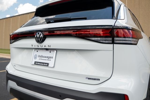 2025 Volkswagen Tiguan 2.0T SE