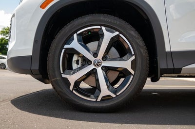 2025 Volkswagen Tiguan 2.0T SE