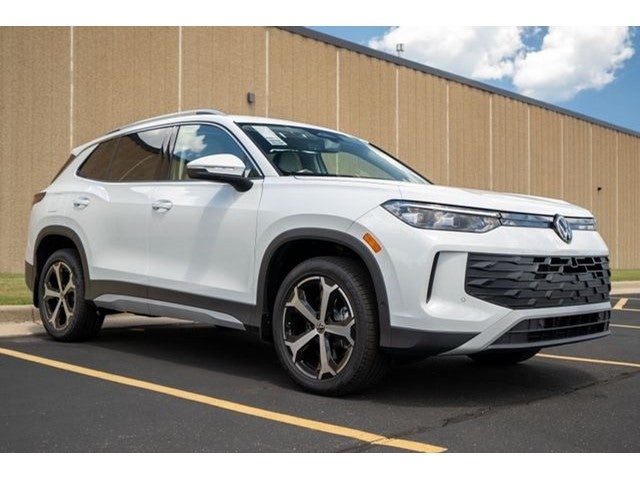 2025 Volkswagen Tiguan 2.0T SE