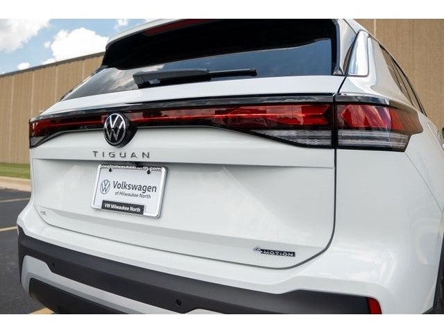2025 Volkswagen Tiguan 2.0T SE