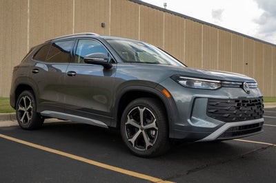 2025 Volkswagen Tiguan 2.0T SE