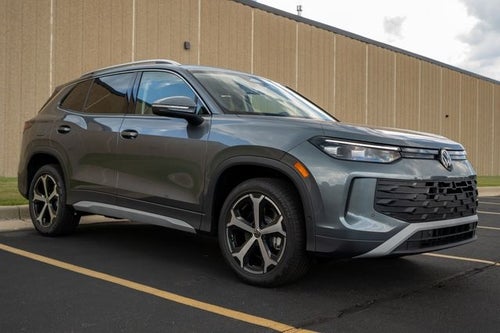 2025 Volkswagen Tiguan 2.0T SE