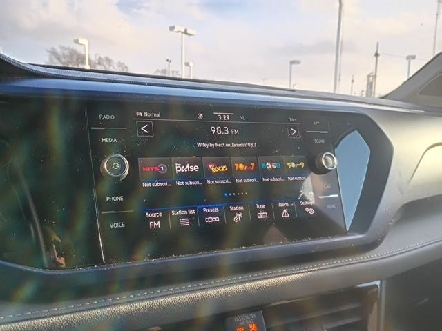 2024 Volkswagen Taos 1.5T SE