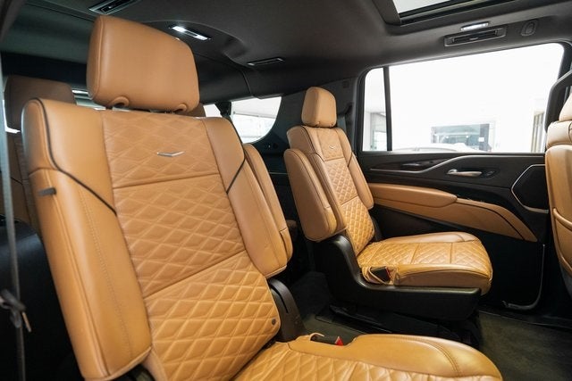 2023 Cadillac Escalade ESV Premium