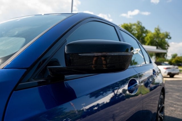 2025 BMW 3 Series 330i xDrive