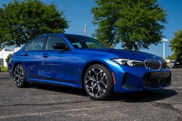 2025 BMW 3 Series 330i xDrive