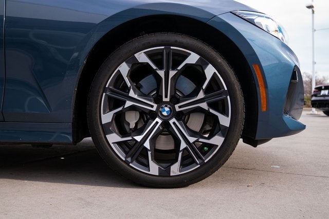 2025 BMW 3 Series 330i xDrive