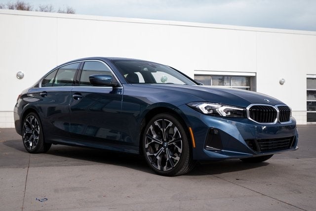 2025 BMW 3 Series 330i xDrive