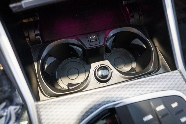 2025 BMW 3 Series 330i xDrive