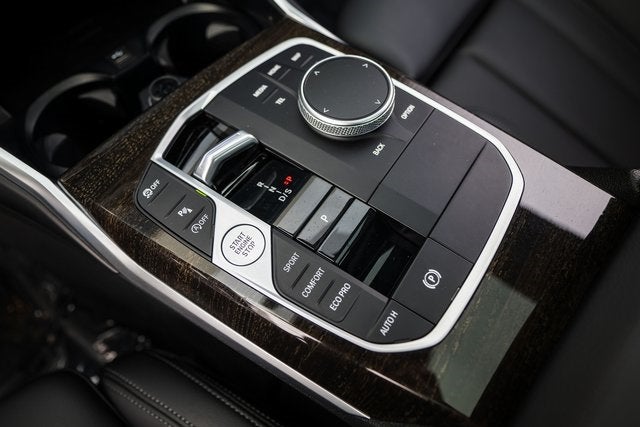 2023 BMW 3 Series 330i xDrive