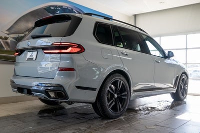 2024 BMW X7 xDrive40i