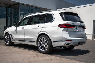 2026 BMW X7 xDrive40i