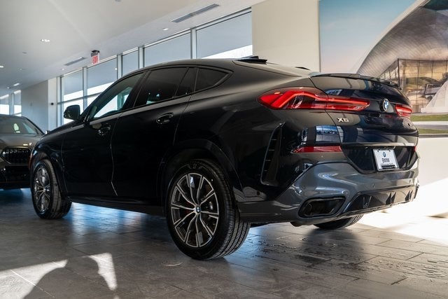 2022 BMW X6 M50i