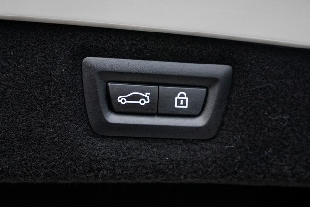 2023 BMW 8 Series 840i