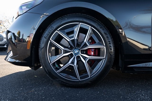 2025 BMW i5 xDrive40