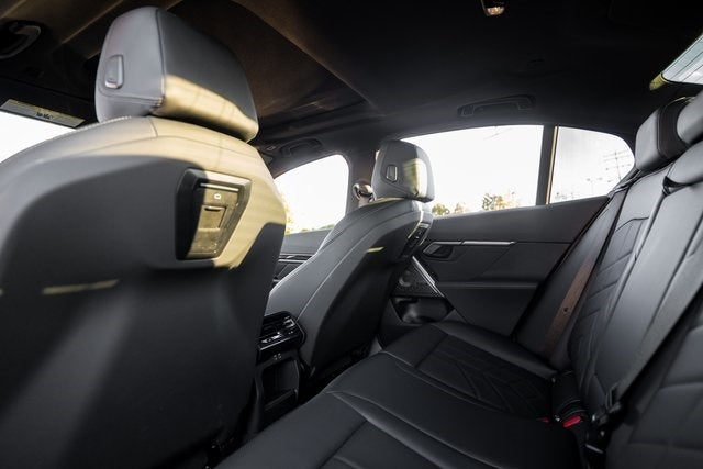 2025 BMW i5 xDrive40