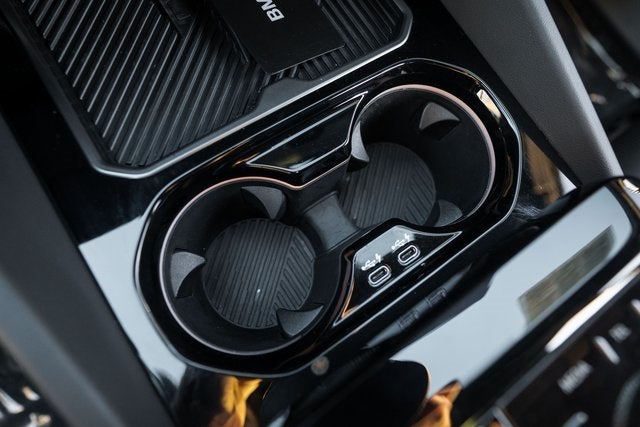 2025 BMW i5 xDrive40