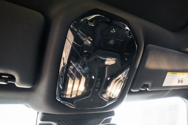 2025 BMW i5 xDrive40