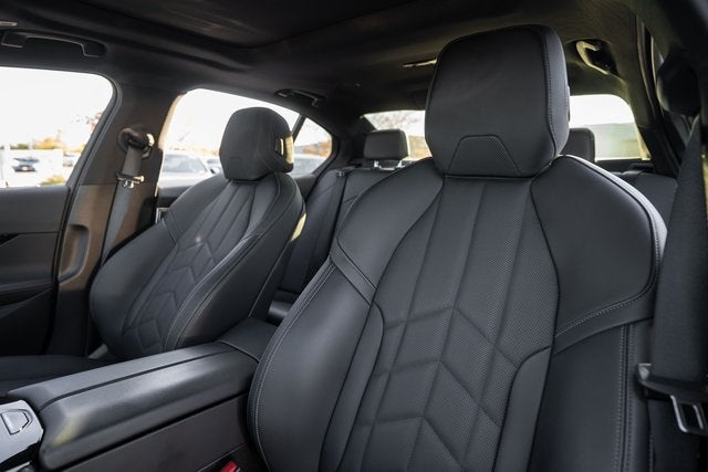 2025 BMW i5 xDrive40