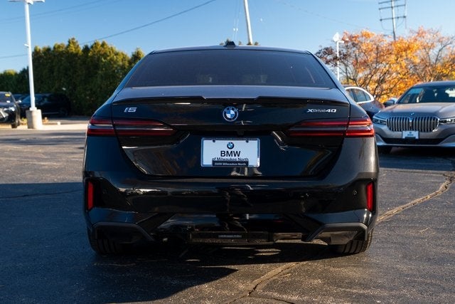 2025 BMW i5 xDrive40