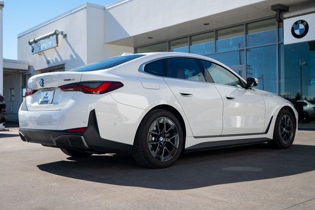 2025 BMW i4 eDrive40