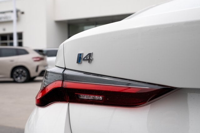 2025 BMW i4 xDrive40