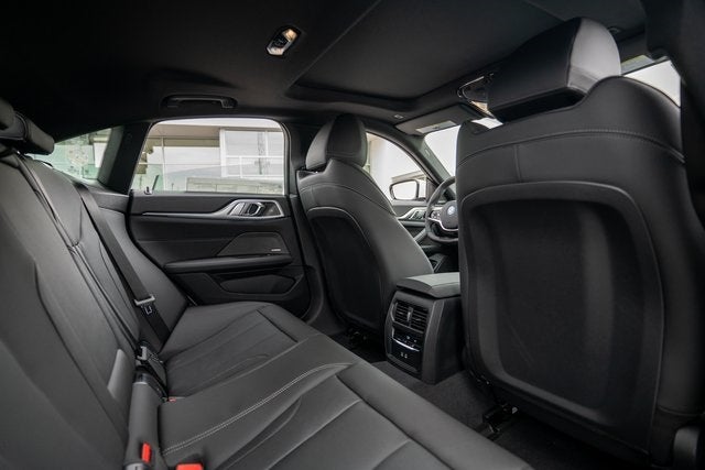 2025 BMW i4 xDrive40